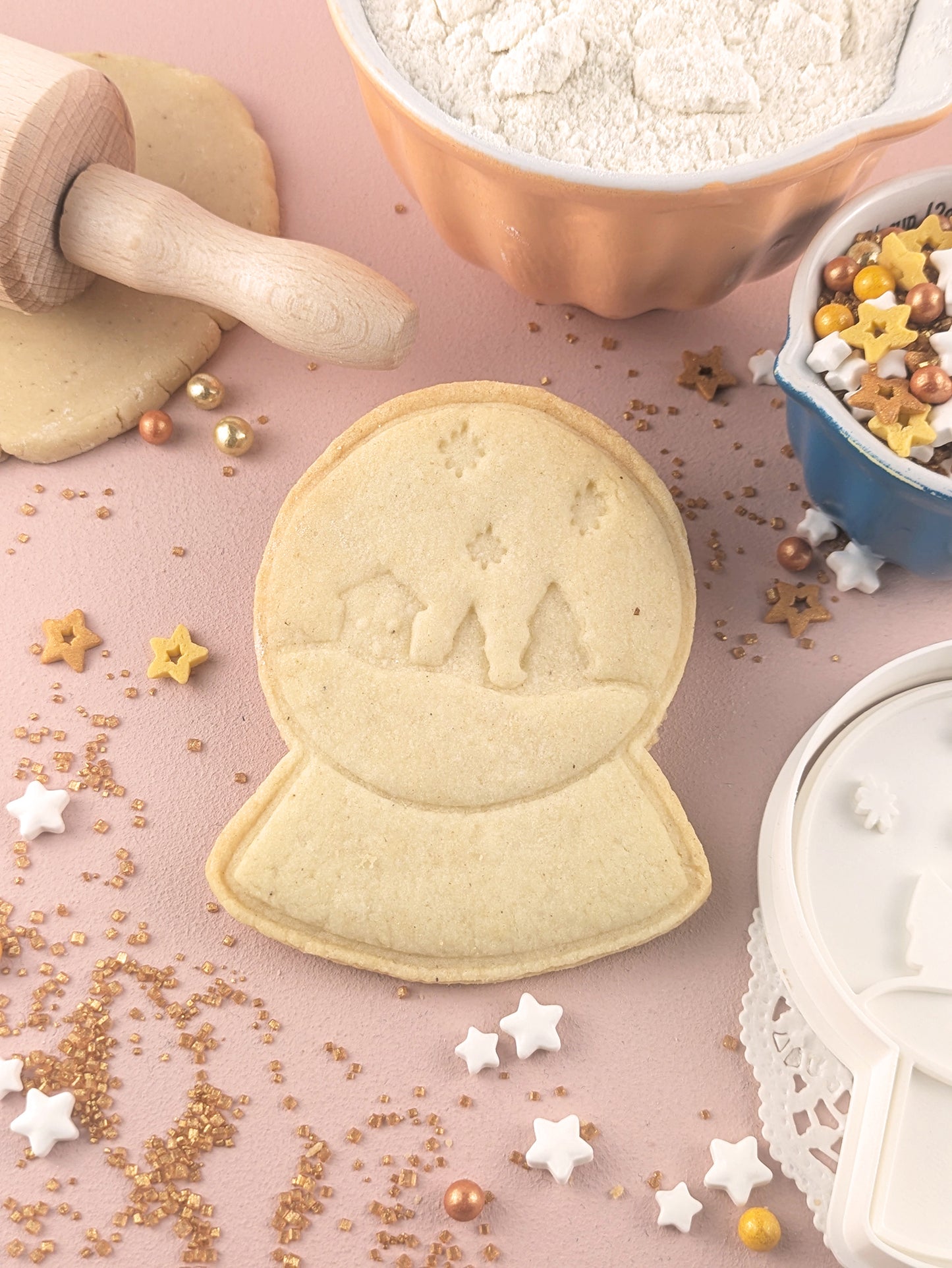 Keksausstecher Weihnachten Schneekugel